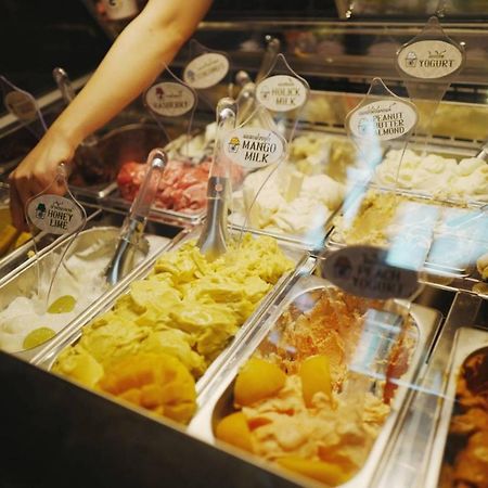 Bed and Breakfast Ghee Gelato House à Bangkok Extérieur photo