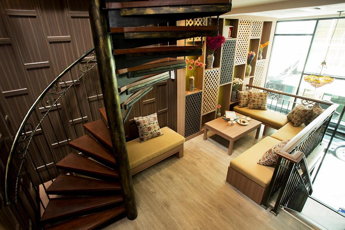 Bed and Breakfast Ghee Gelato House à Bangkok Extérieur photo